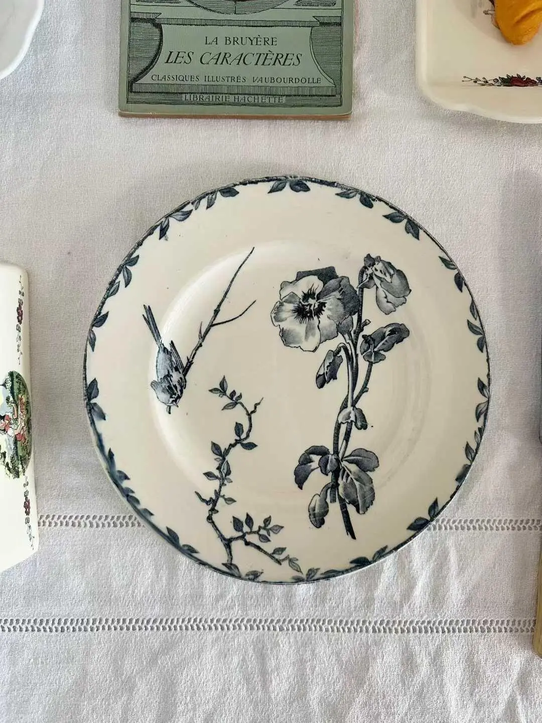 Choisy-le-Roi Floral and Bird Dessert Plate, 20.5 cm