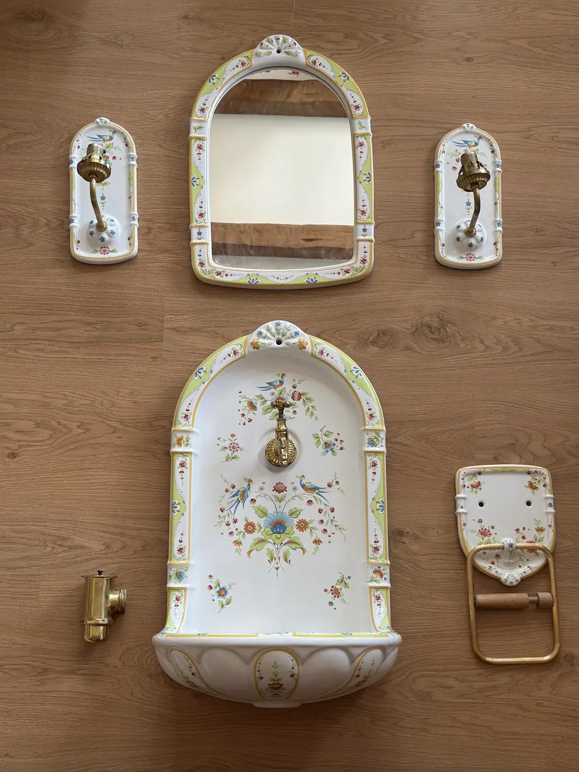 French Vintage Wall-Mounted Sink