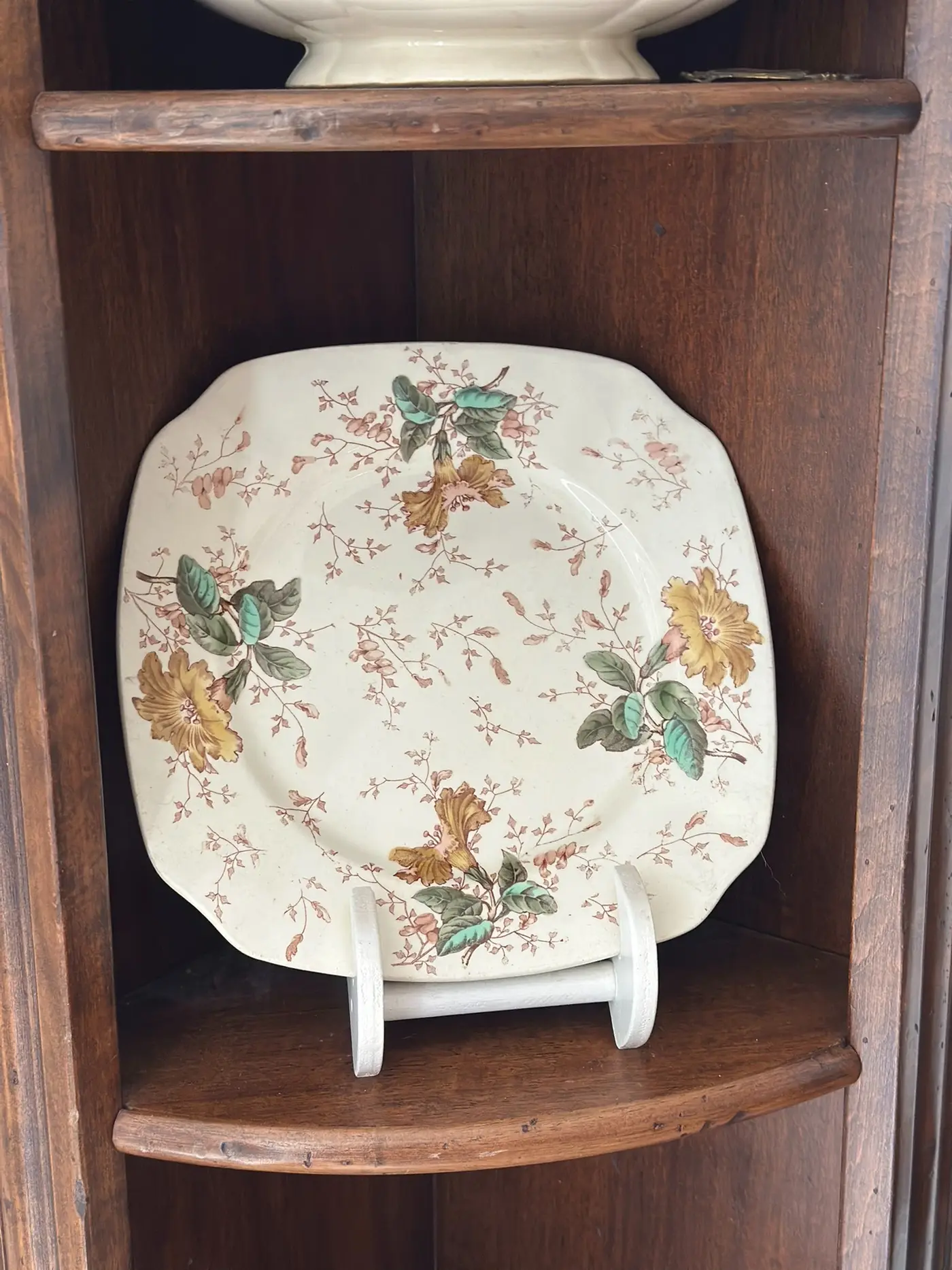 French LUNEVILLE Vintage Floral Rounded-Square Plate, 23.5 cm