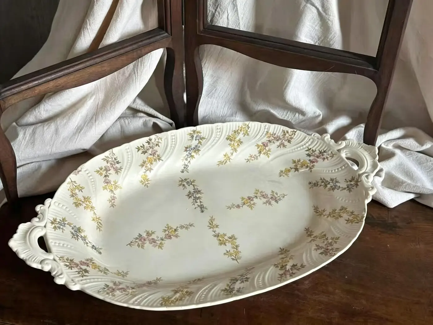 French Vintage Sarreguemines Louis XV Double-Handled Long Platter, 51 × 32 cm (Defective)