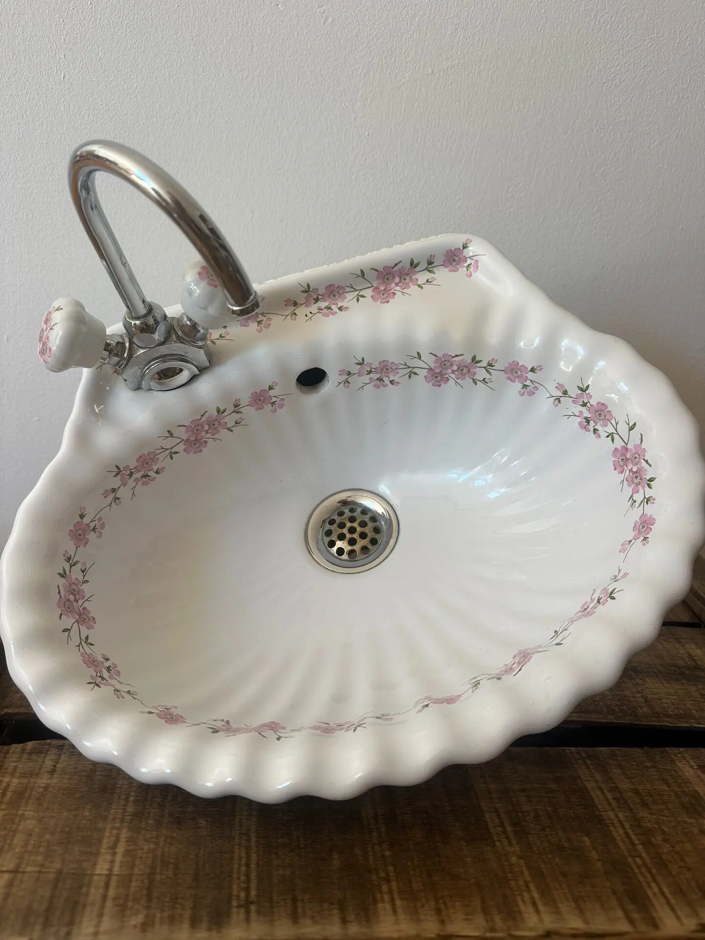 French Vintage Small Pink Floral Wall-Mounted Ceramic Sink