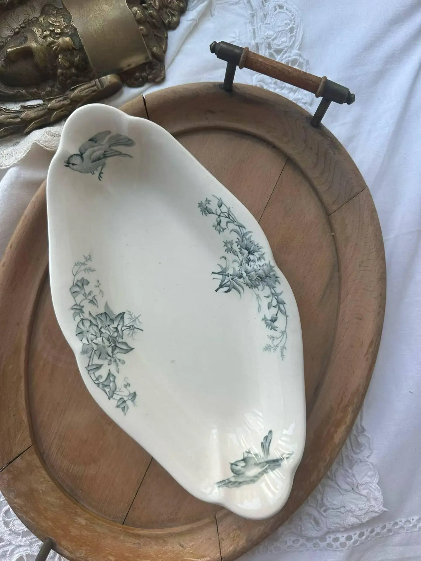 BWM & Co. Bluebird Dumpling Plate, England, 25 x 13.5 cm
