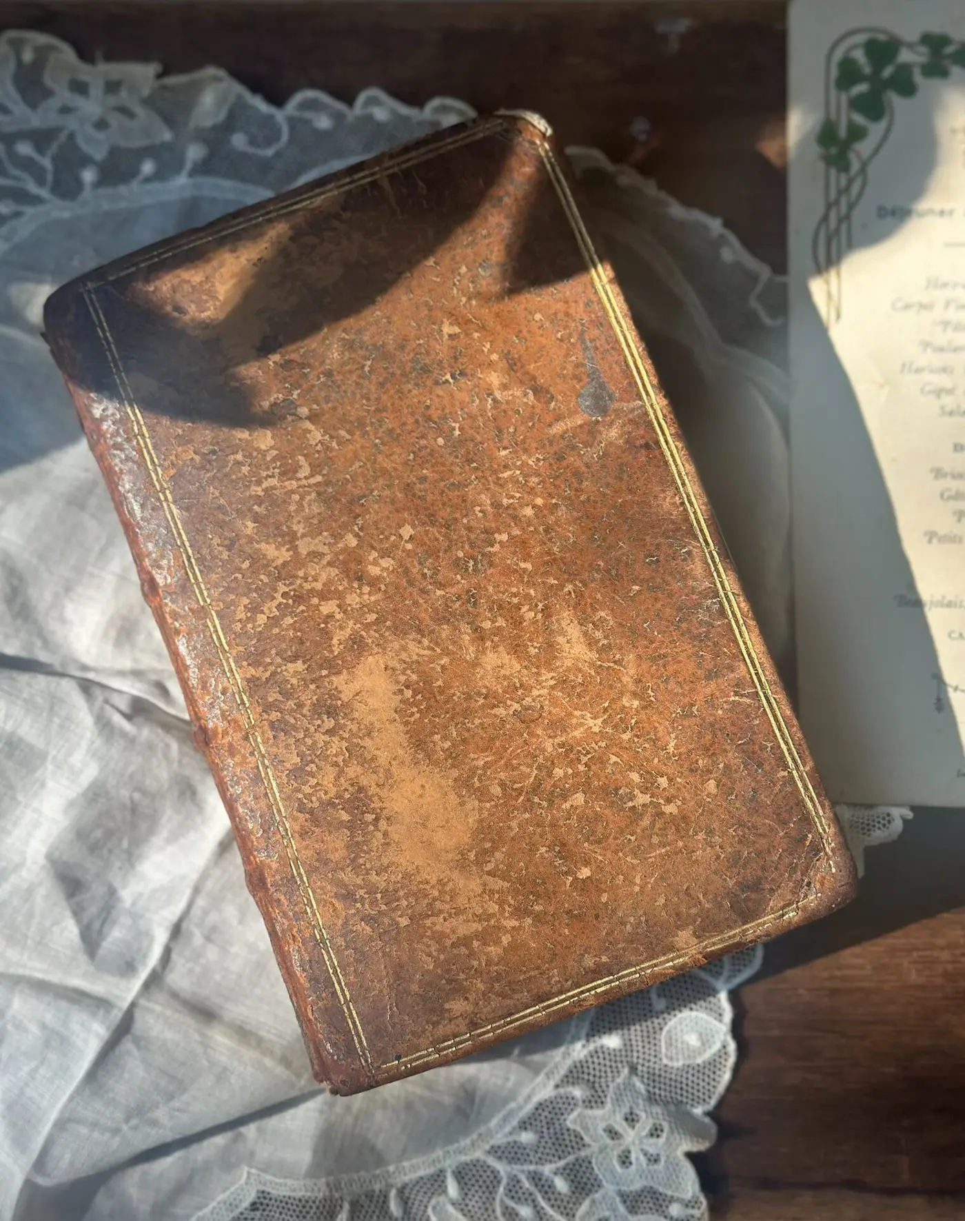 Les Oeuvres de Properce — Paris 1655, Antique Full-Leather Book