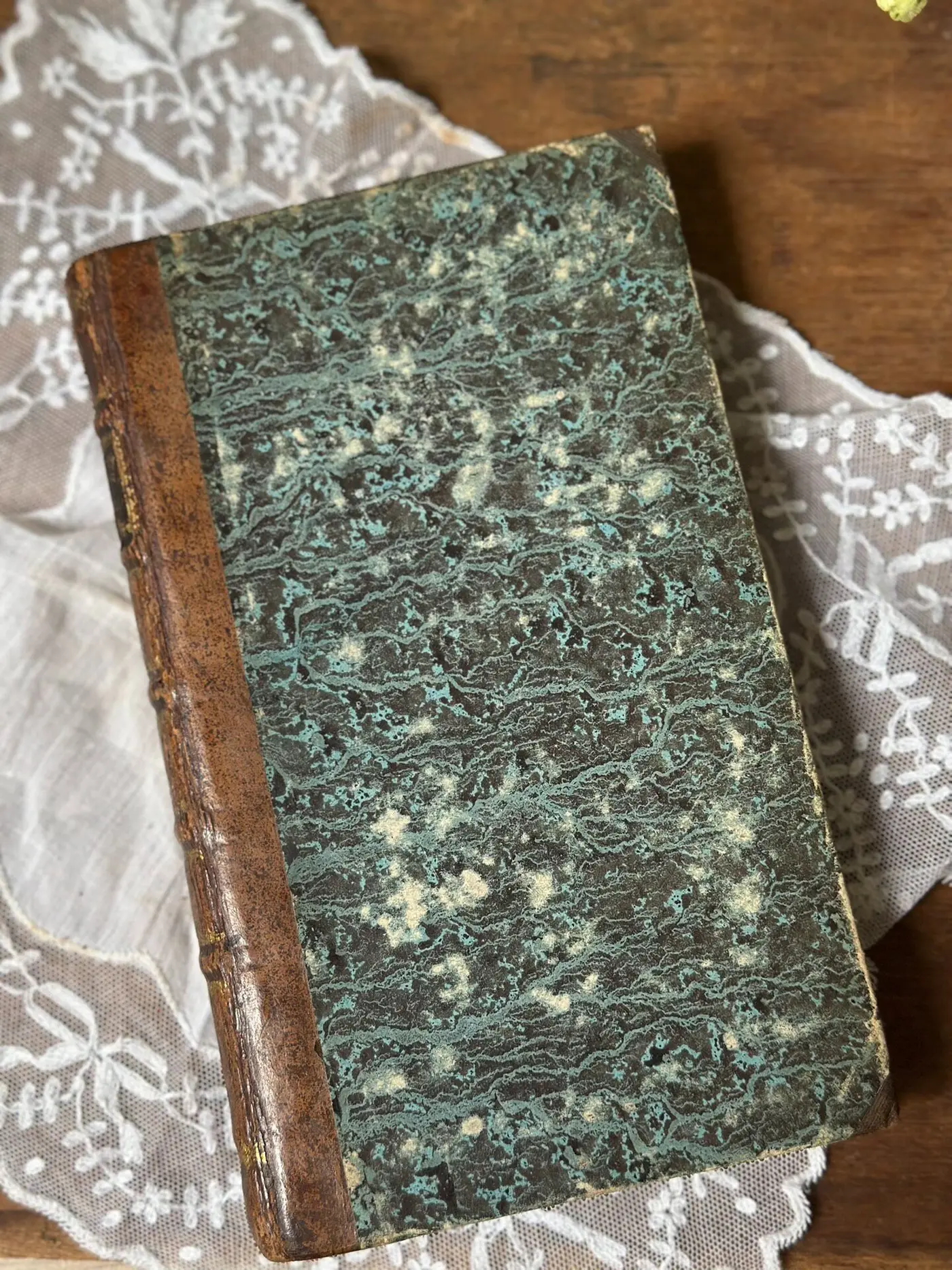 1769 French Edition — Jean-Baptiste Massillon, Leather Binding with Gilt Tooling