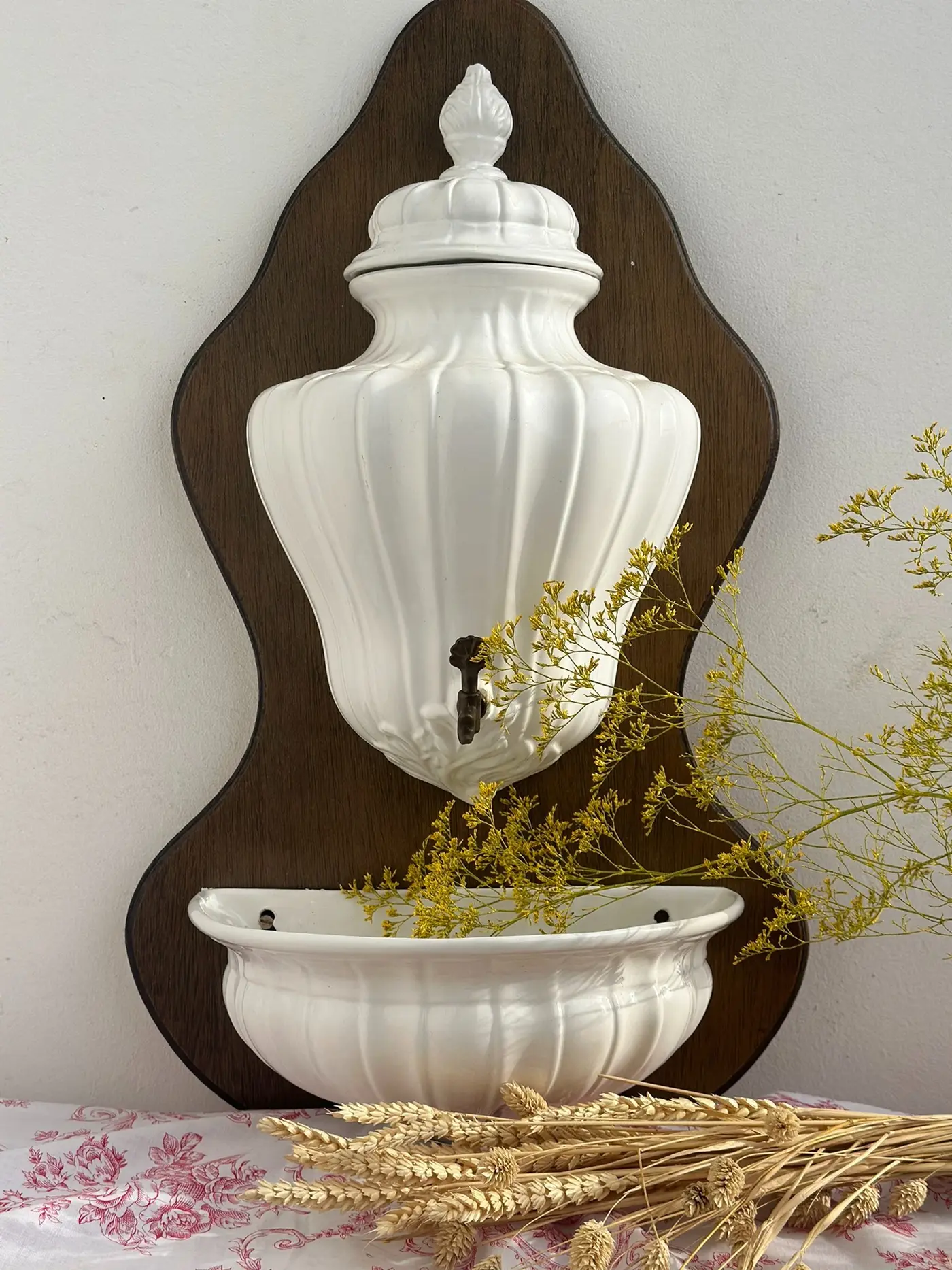 French Vintage Spiral-Pattern Wall Fountain, Simple Elegant Form