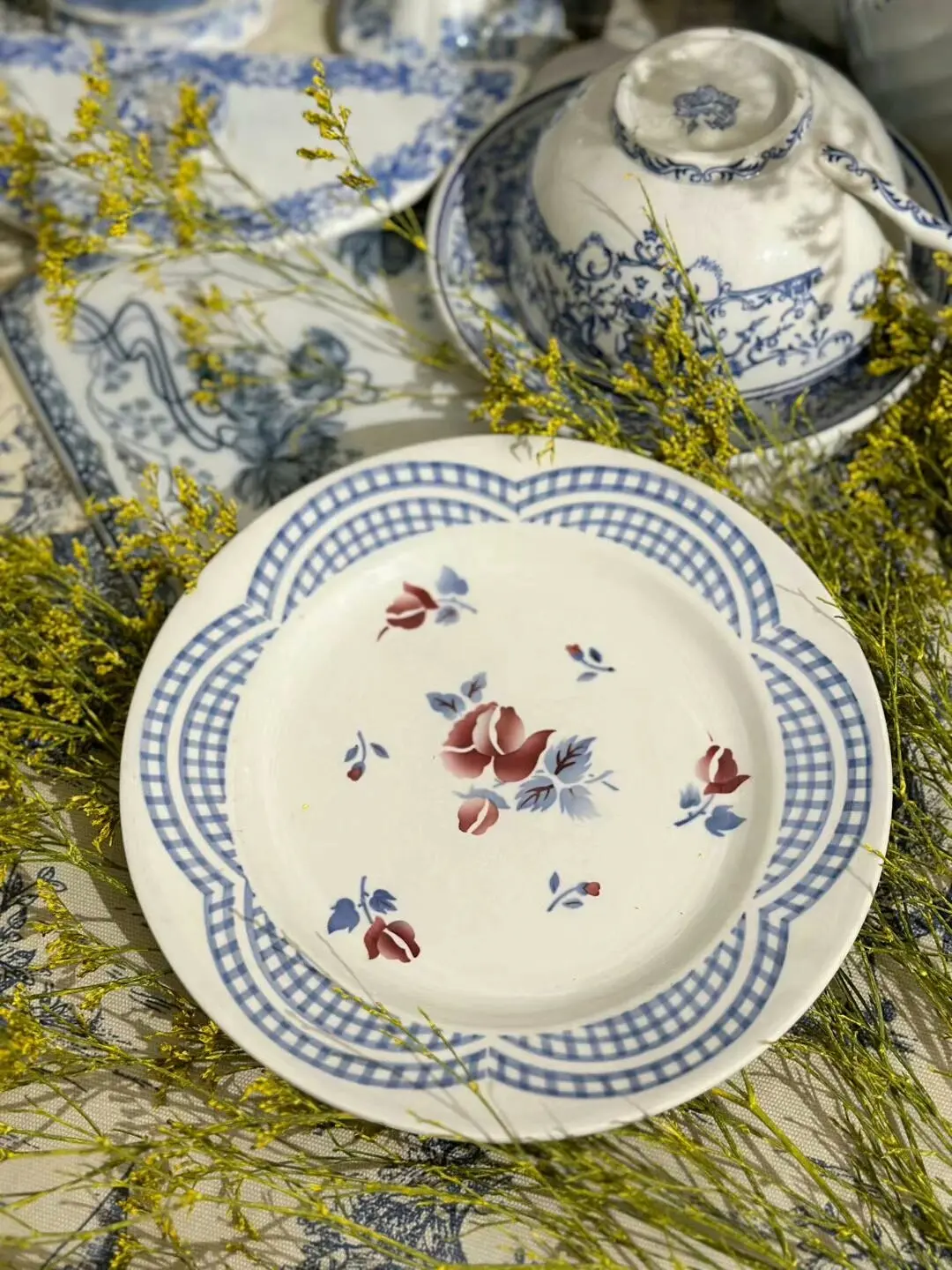 Sarreguemines Eden Series Country-Style Dessert Plate, France
