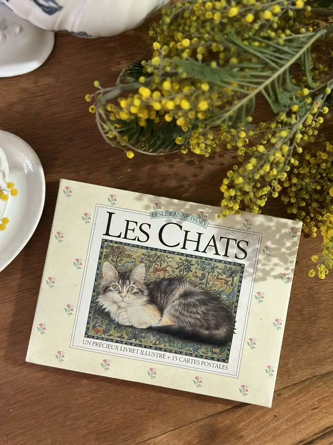 Vintage Decorative Book of Cat Poems (1989)