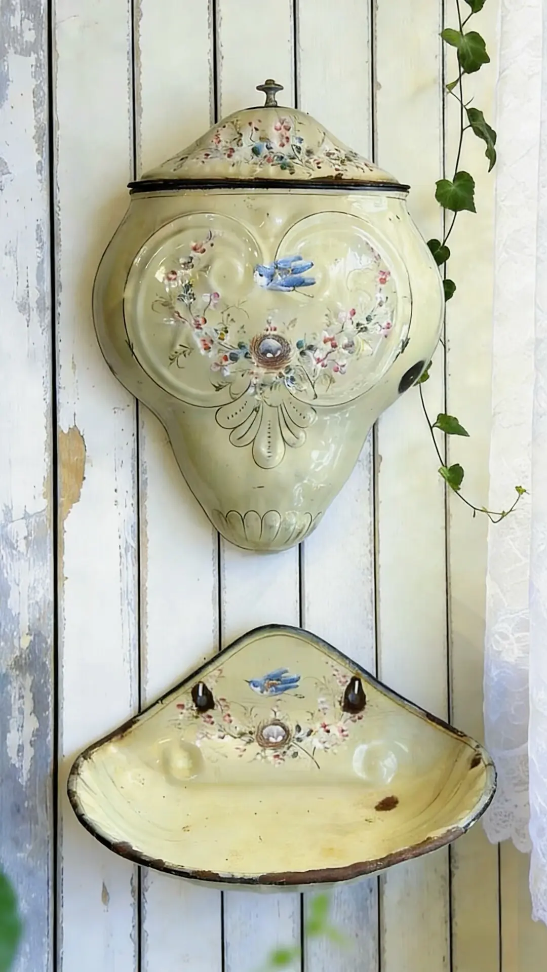 French Vintage Floral-and-Bird Enamel Wall-Mounted Wall Fountain