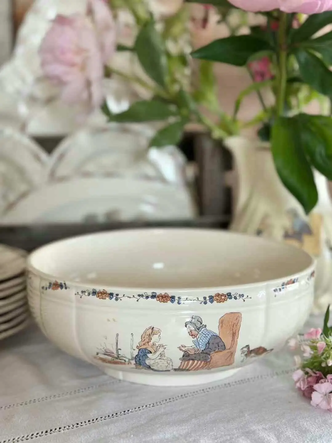 Vintage Sarreguemines "Richard" Salad Bowl, France