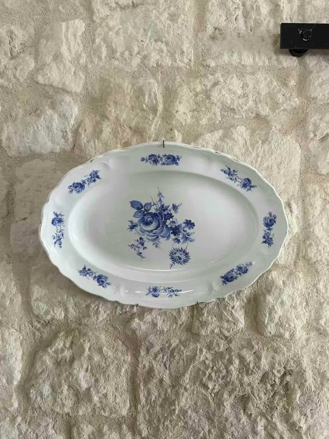 Vintage French Moulin des Loup Large Blue-and-White Oval Platter, 39 × 27.5 cm