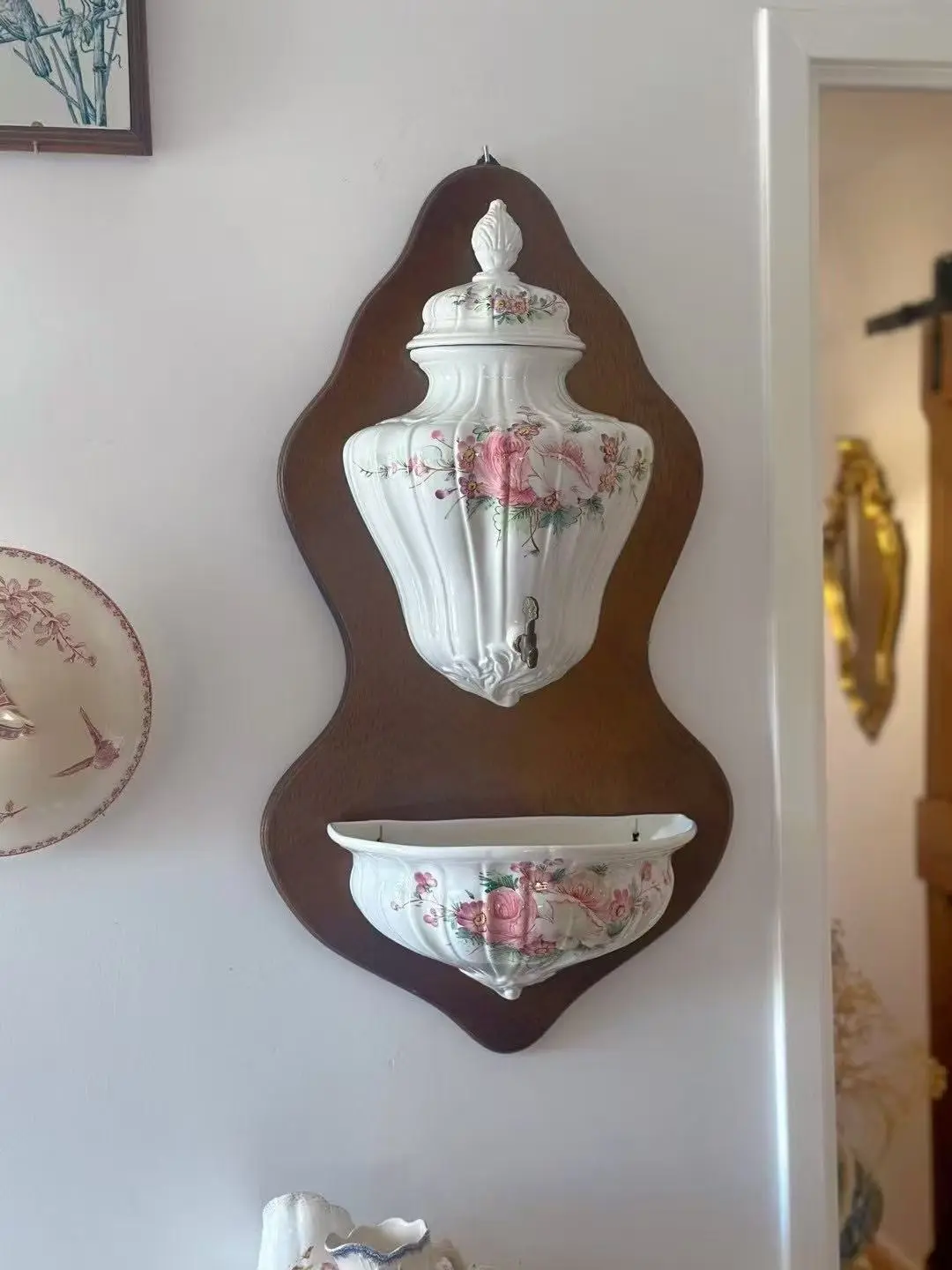 French vintage hand-painted floral spiral white porcelain wall-mounted Wall Fountain