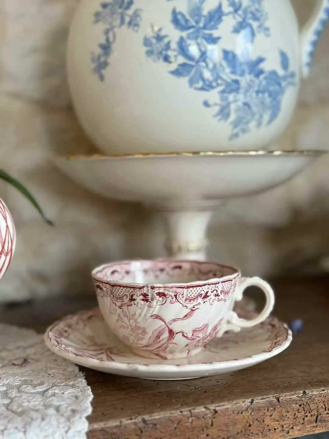 Sarreguemines Fontange Vintage Teacup (France)