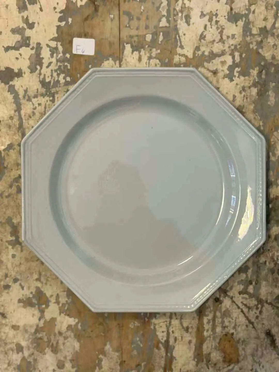 Creil et Montereau Blue Octagonal Flat Plate, 24 cm — Minor Flaw