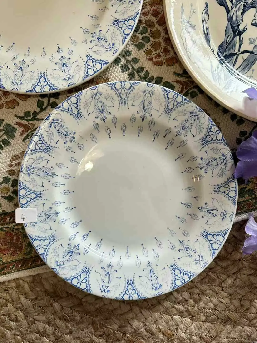 Luneville Vintage Iris Flat Plate No. 4