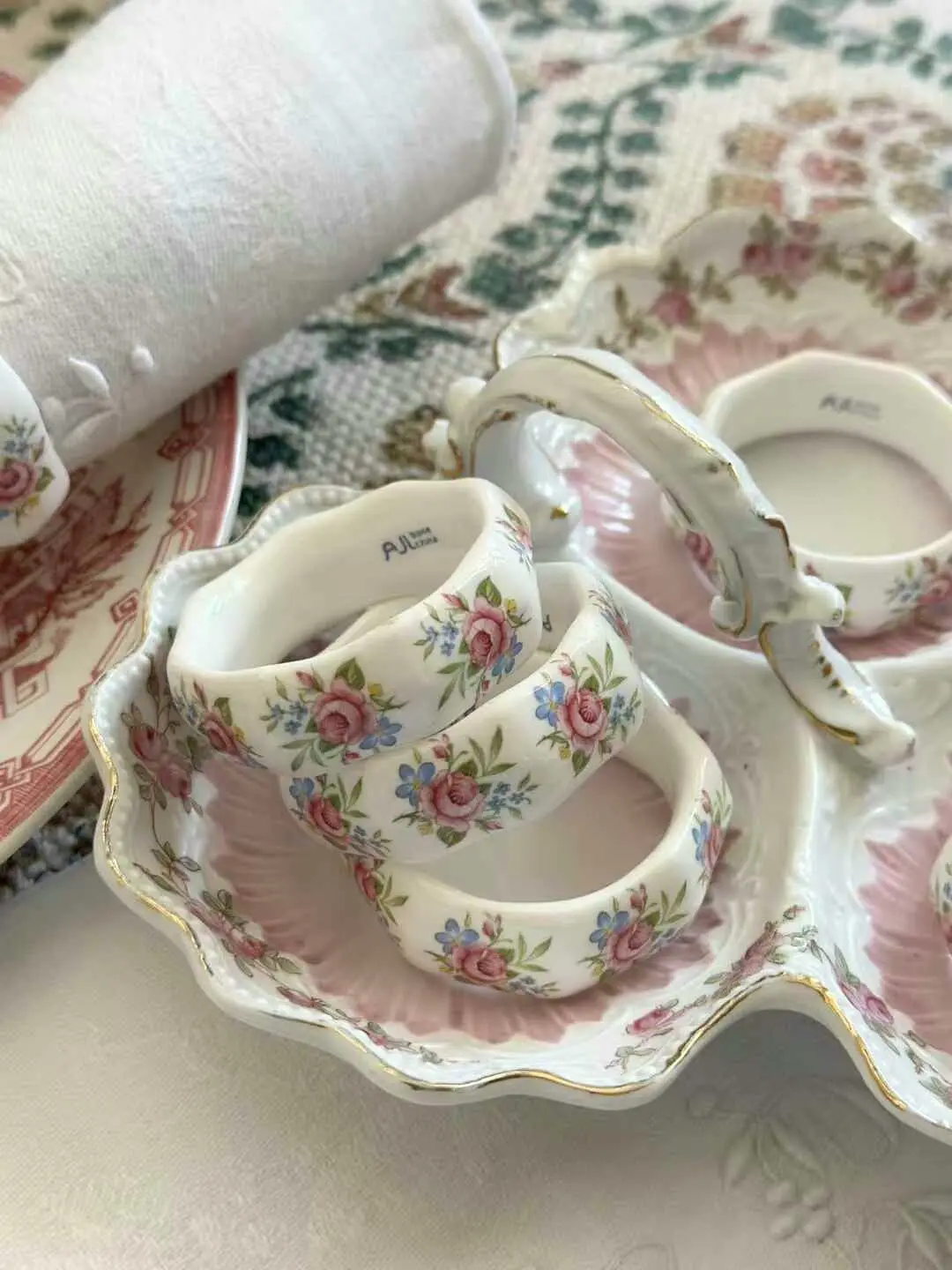 British Vintage Ceramic Rose Napkin Ring