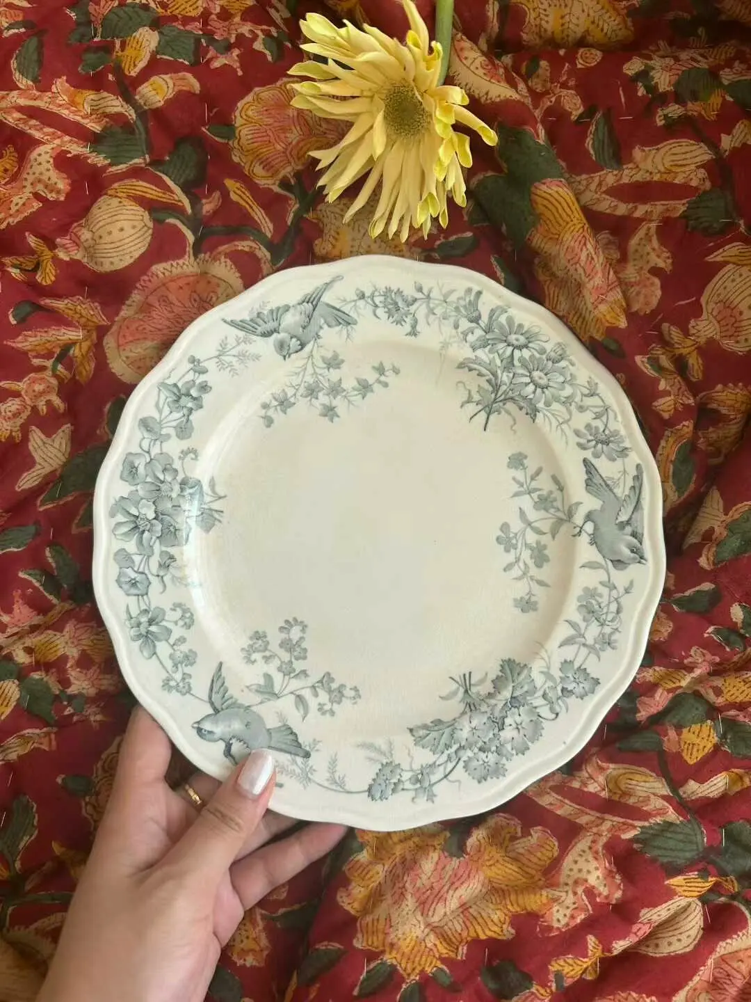 British vintage BWMco Bluebird dessert plate, 23 cm