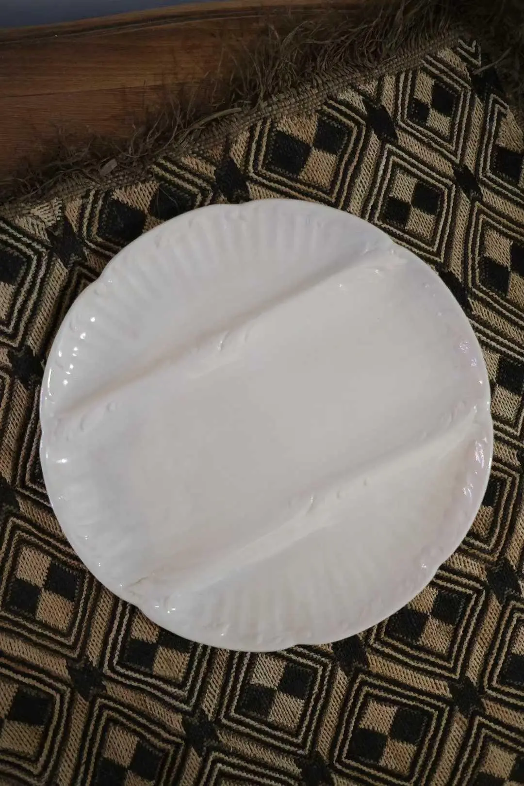 Sarreguemines Cream-Colored Relief Divided Dish, 25 cm